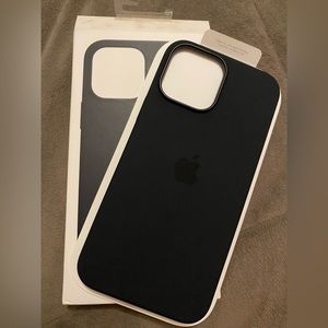 Iphone 13 pro max Black apple case